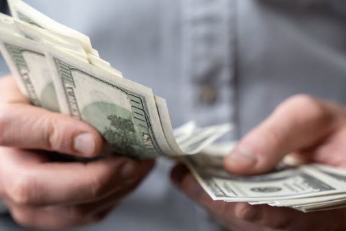 California paga un reembolso de hasta 3.756 dólares a personas con ITIN: los detalles del crédito tributario