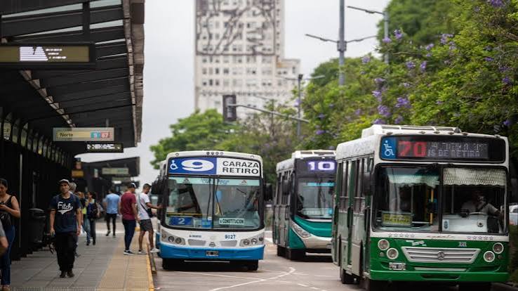 Colectivos alternativos al subte en Buenos Aires: todo lo que necesitás saber
